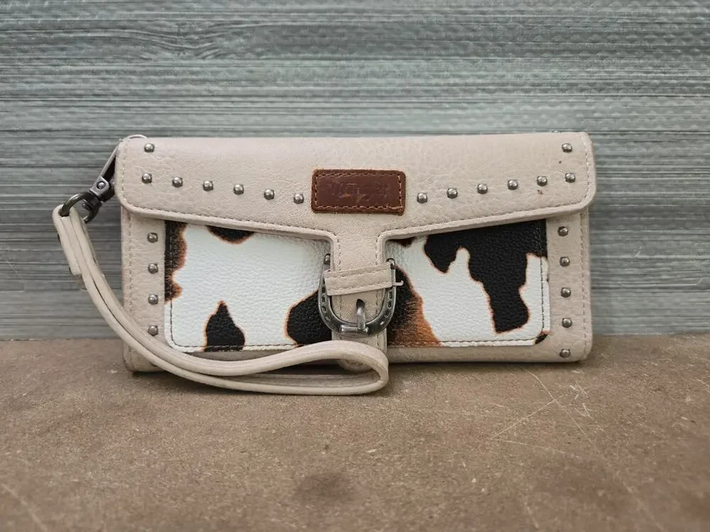 Wrangler Western Cow Print Wristlet Wallet Boho Studded Horseshoe Buckle Trifold